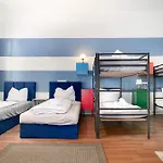 NEW zentral in City Fast Wifi Netflix modern bis 8 Pers