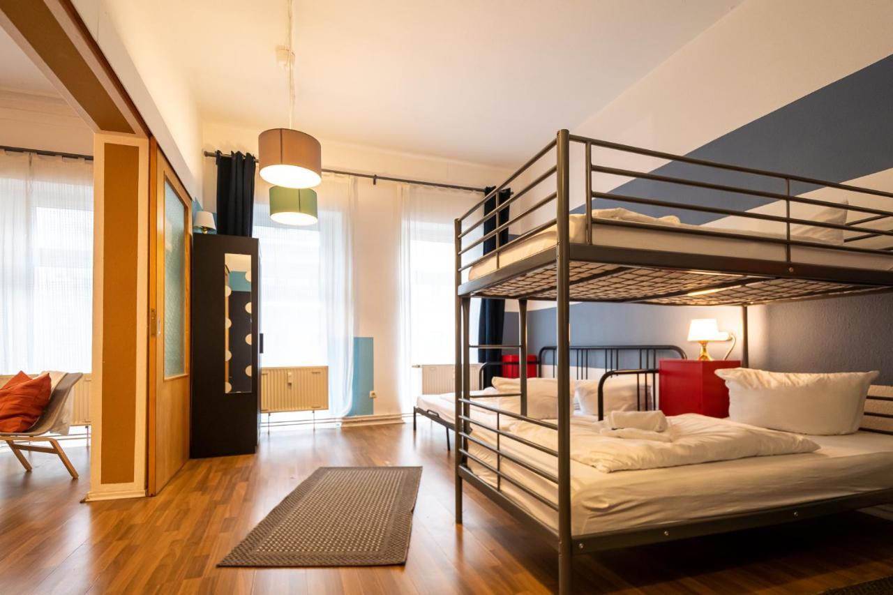 Apartment New Zentral In Fast Wifi Netflix Modern Bis 8 Pers *
