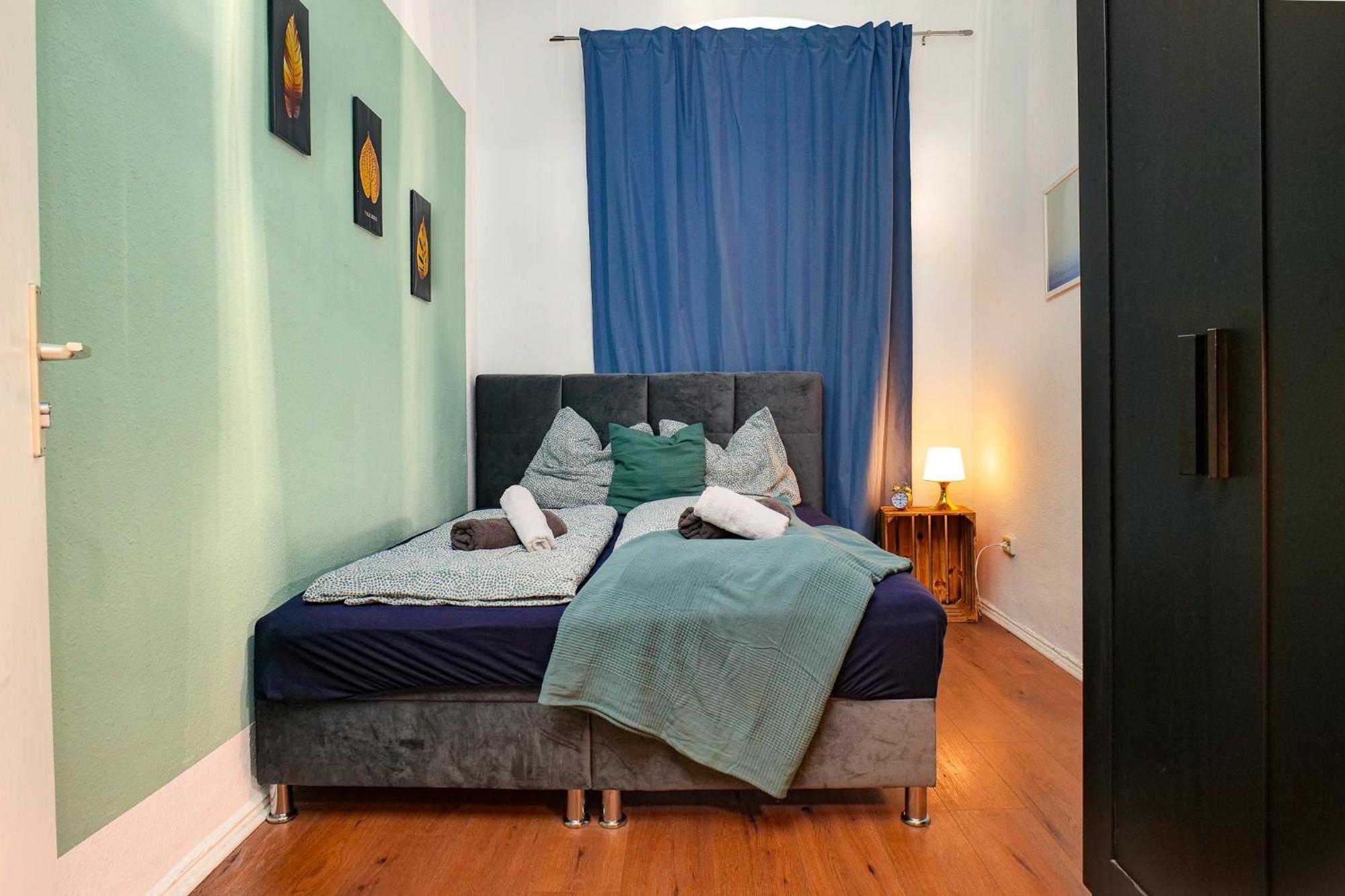 New Zentral In Fast Wifi Netflix Modern Bis 8 Pers Apartment Berlin